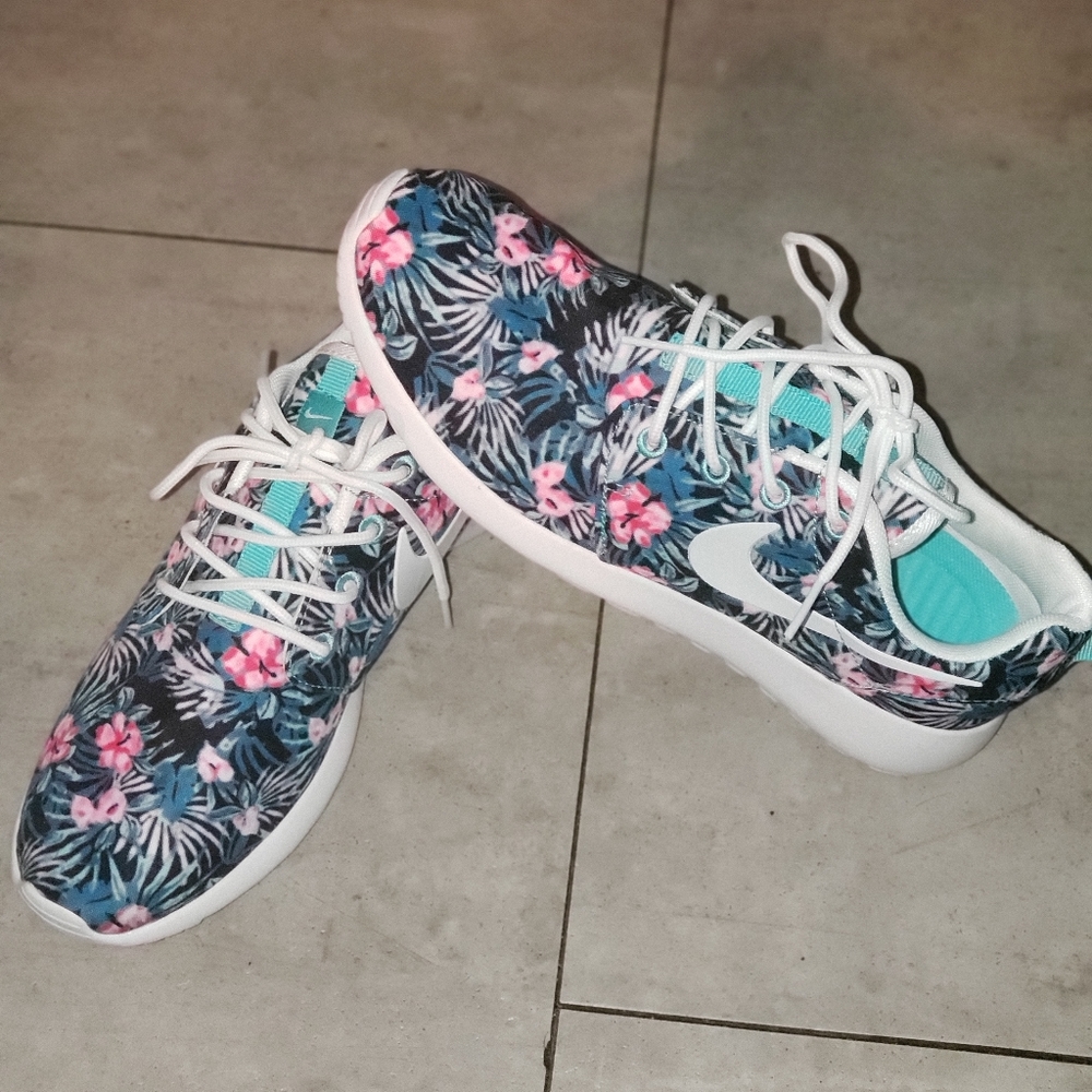 Nike shoes
